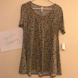 NWT Lularoe Perfect T